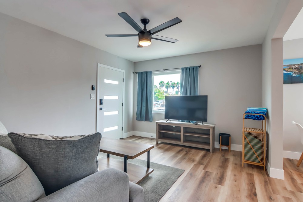 Virtual tour photo 14 of 34 for 5106 Muir Ave