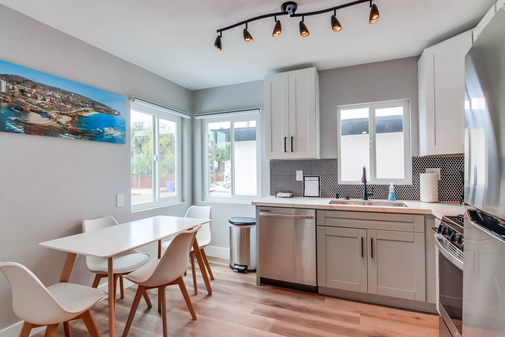 Virtual tour photo 18 of 34 for 5106 Muir Ave