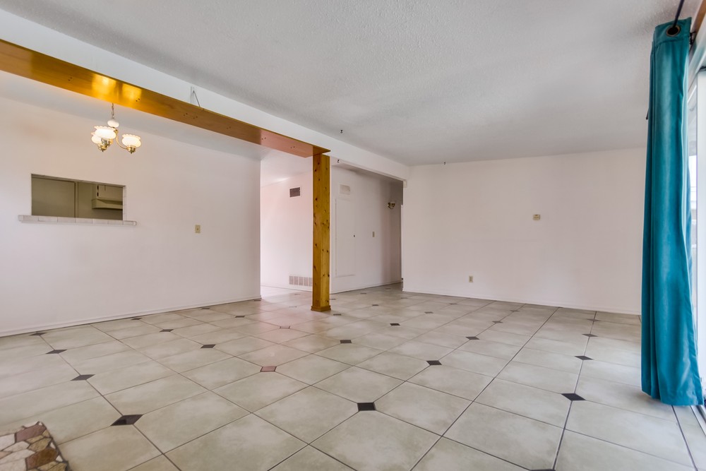 Virtual tour photo 8 of 31 for 511 Cochran Ave