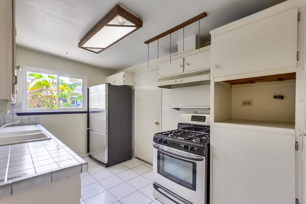Virtual tour photo 10 of 31 for 511 Cochran Ave