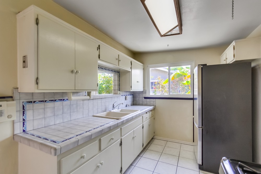 Virtual tour photo 11 of 31 for 511 Cochran Ave