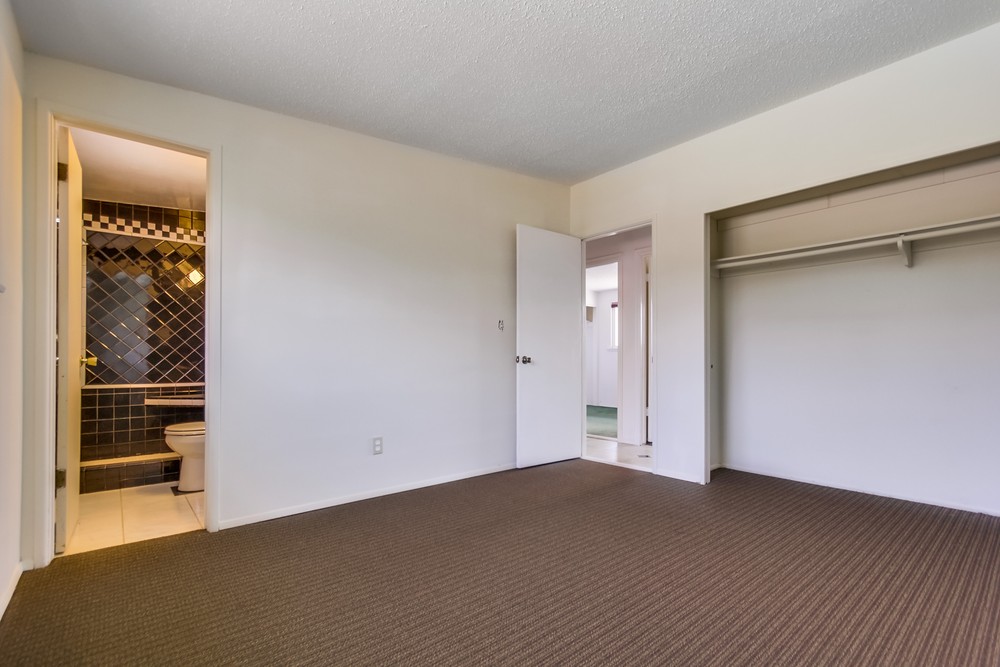 Virtual tour photo 14 of 31 for 511 Cochran Ave