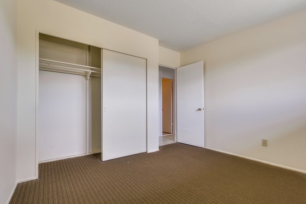 Virtual tour photo 17 of 31 for 511 Cochran Ave