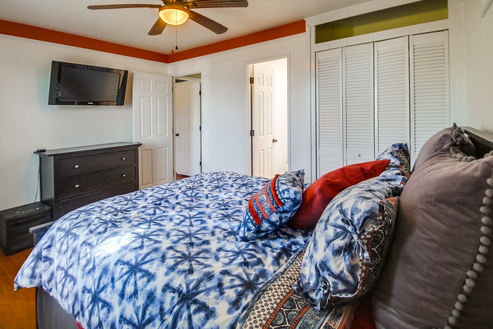 Virtual tour photo 34 of 60 for 5111 Gaylord Dr