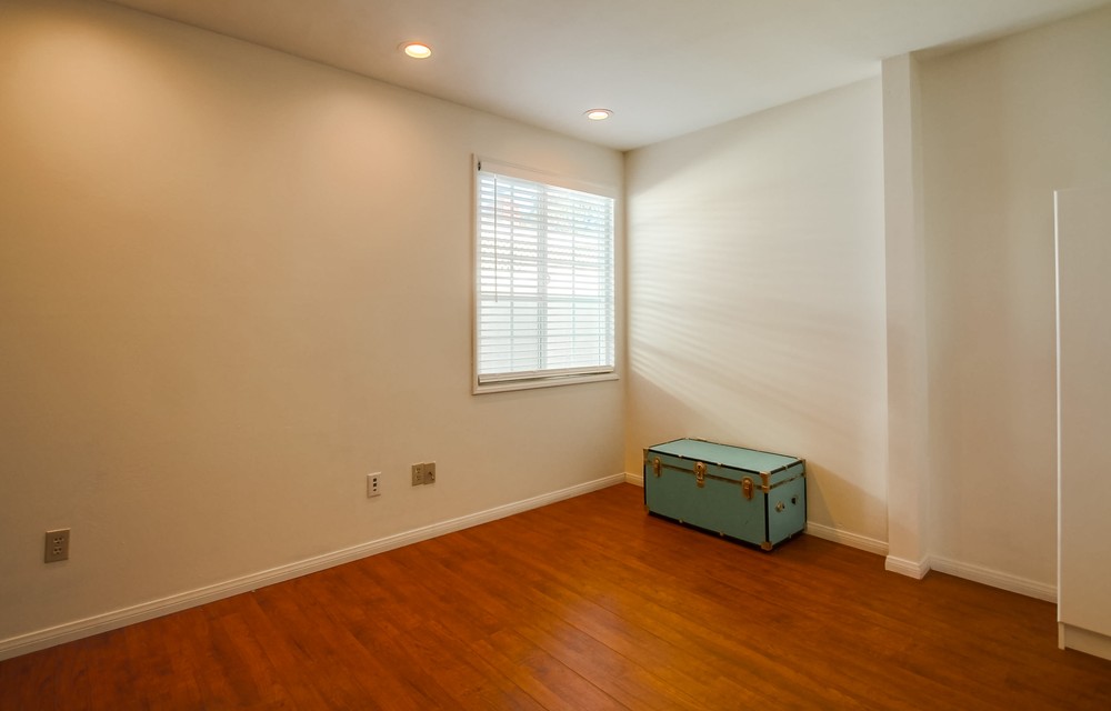 Virtual tour photo 40 of 60 for 5111 Gaylord Dr