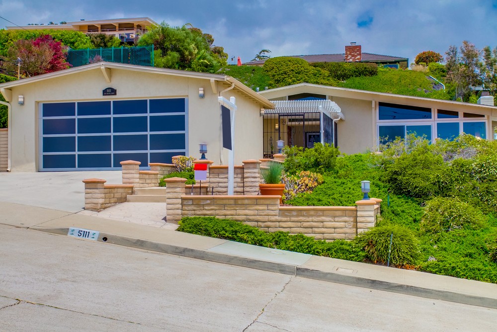 Virtual tour photo 1 of 49 for 5111 San Aquario Dr