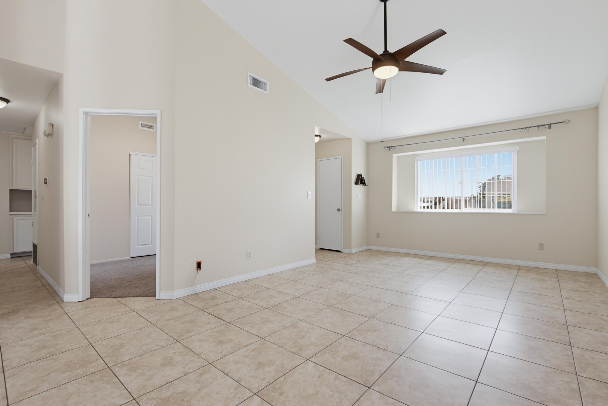 Virtual tour photo 11 of 42 for 5117 Greenbrook St