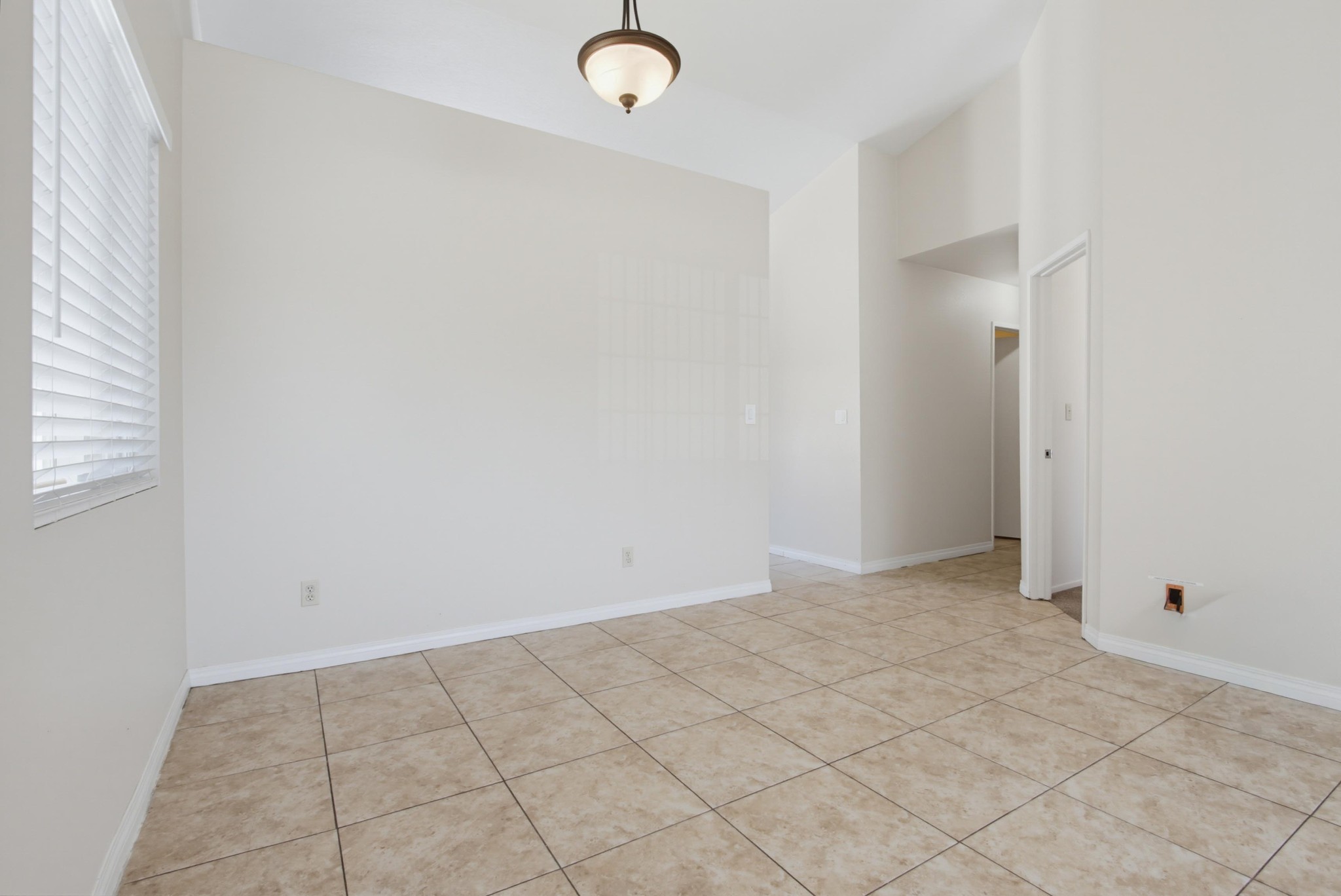 Virtual tour photo 14 of 42 for 5117 Greenbrook St