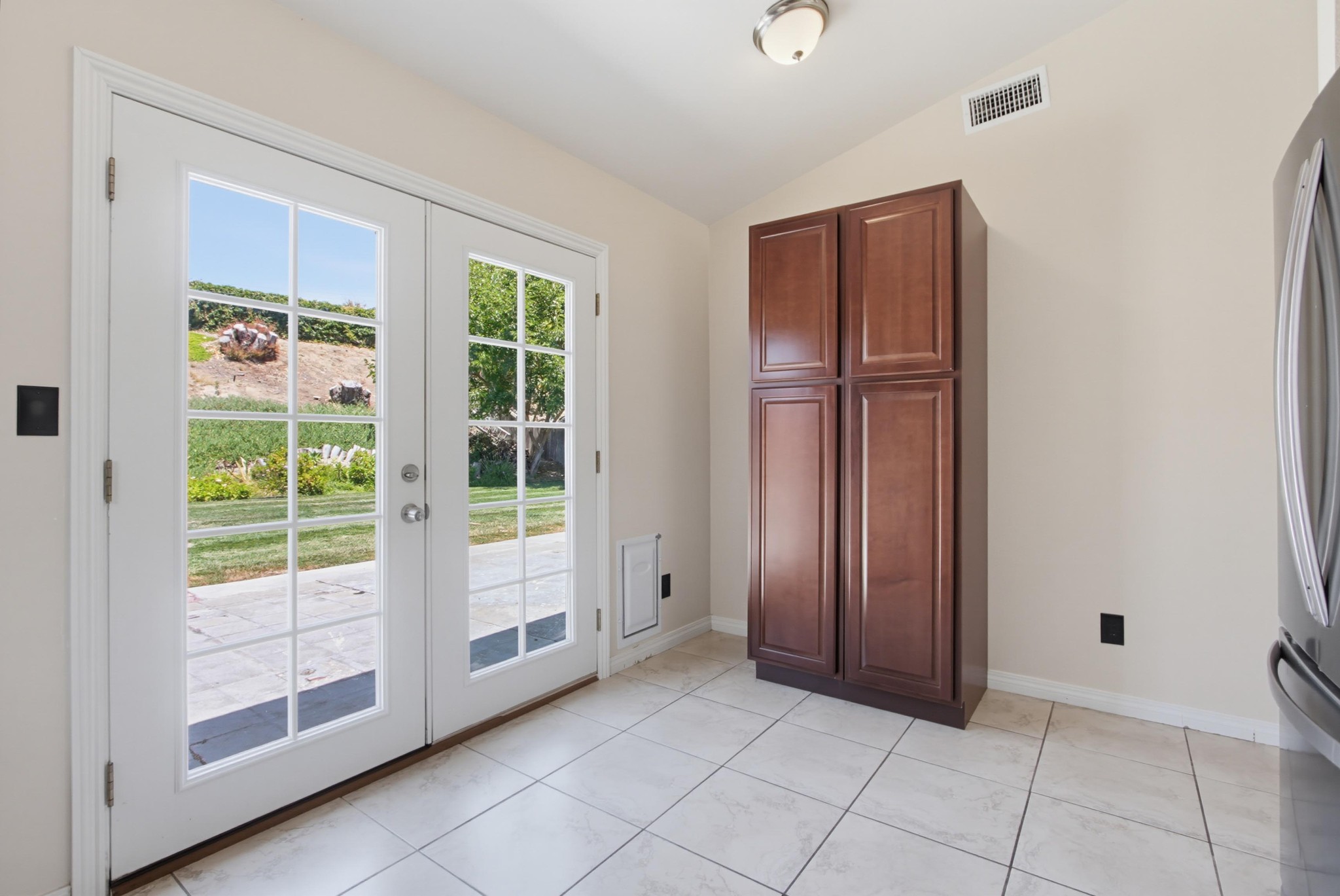 Virtual tour photo 18 of 42 for 5117 Greenbrook St