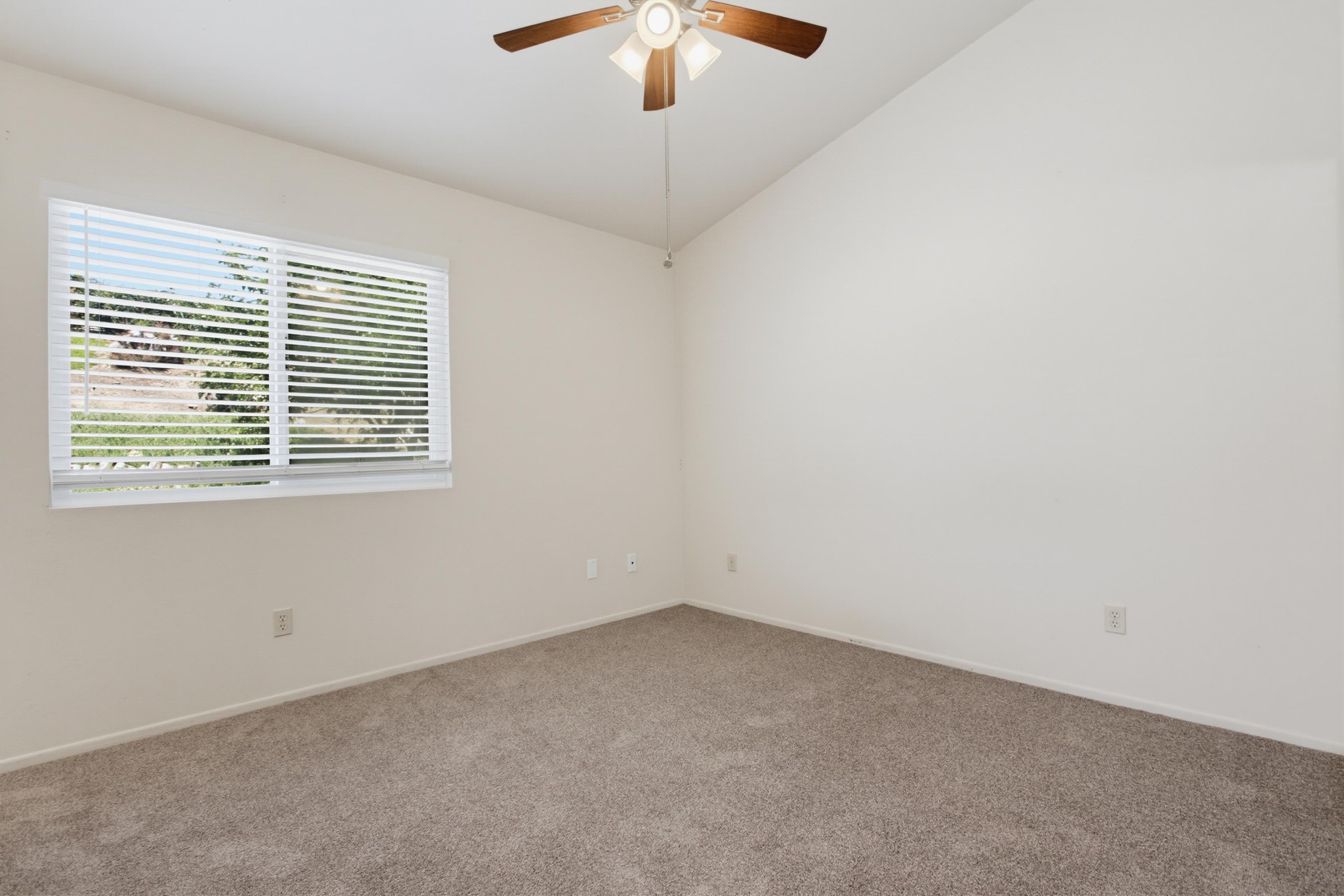 Virtual tour photo 28 of 42 for 5117 Greenbrook St