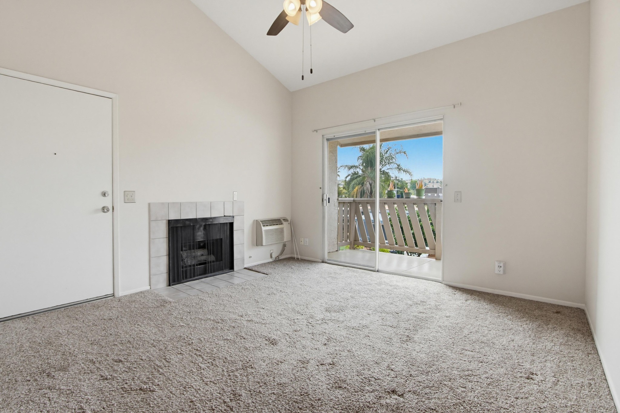 Virtual tour photo 7 of 42 for 512 Sandalwood Pl