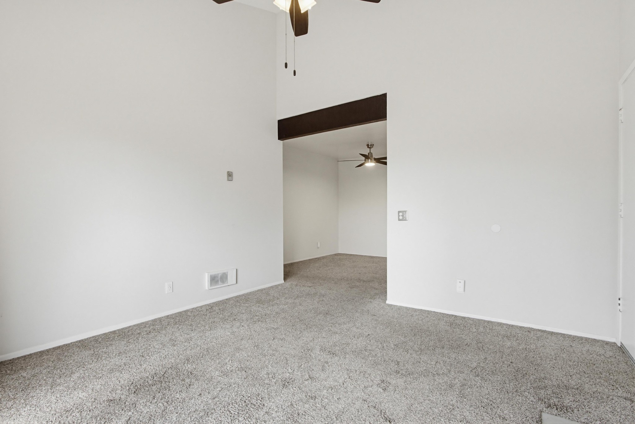 Virtual tour photo 8 of 42 for 512 Sandalwood Pl