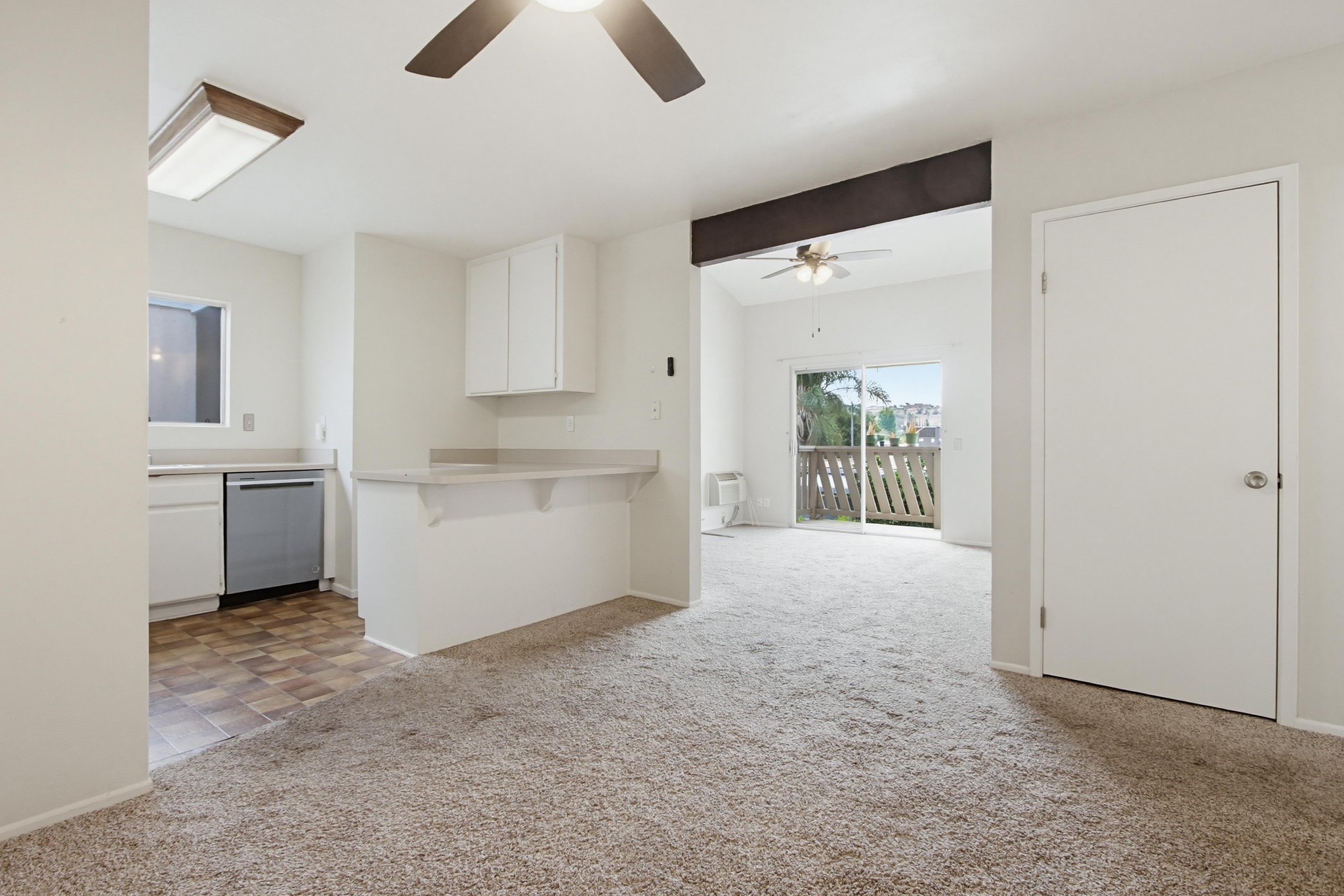Virtual tour photo 13 of 42 for 512 Sandalwood Pl