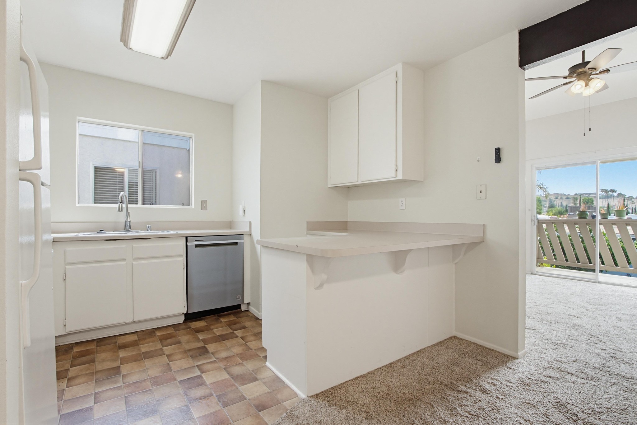 Virtual tour photo 14 of 42 for 512 Sandalwood Pl