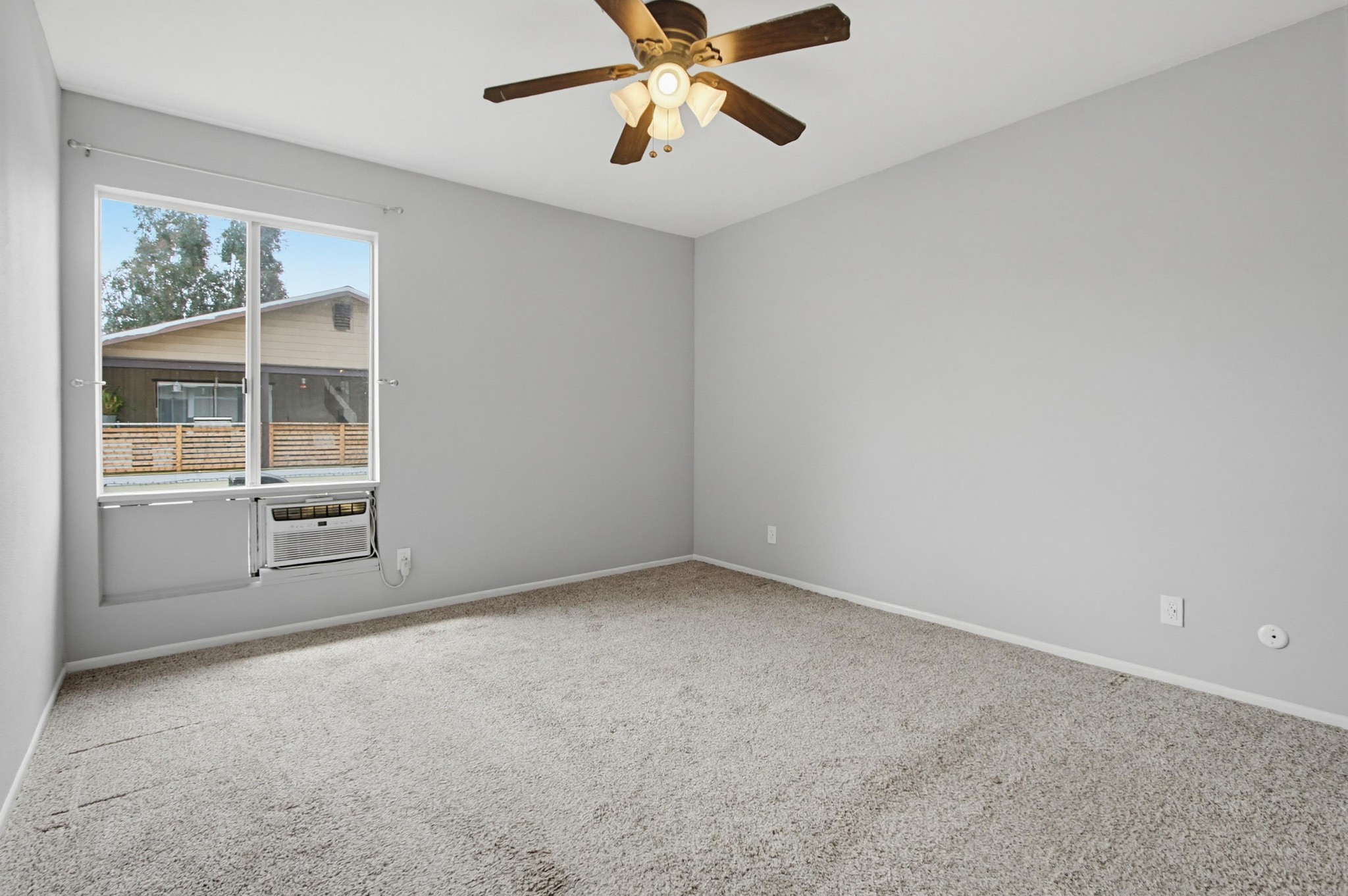 Virtual tour photo 28 of 42 for 512 Sandalwood Pl