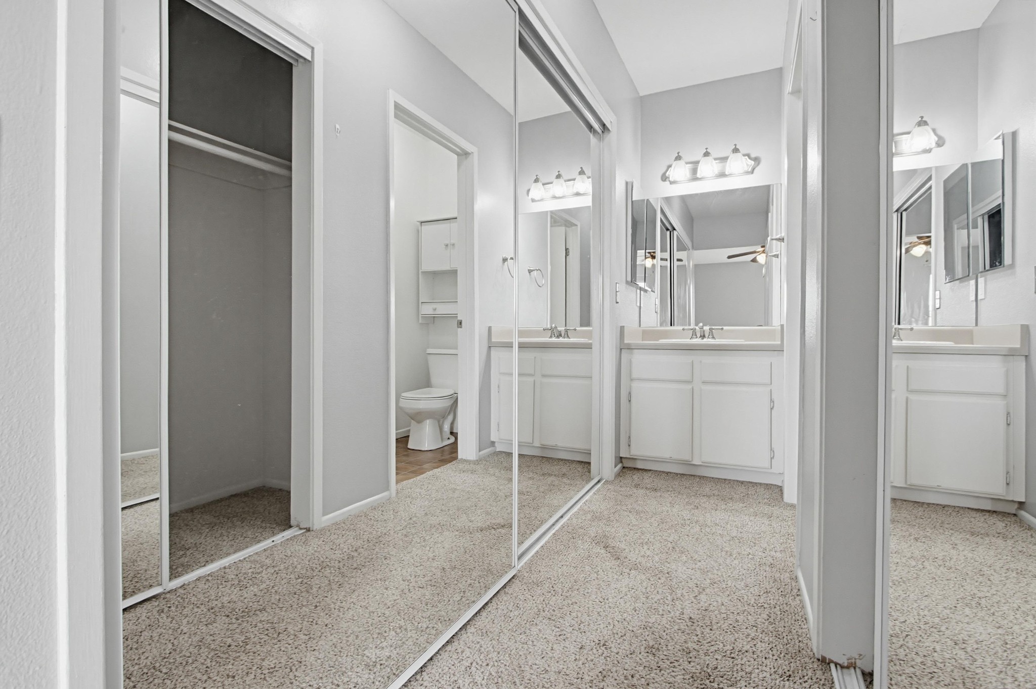 Virtual tour photo 32 of 42 for 512 Sandalwood Pl