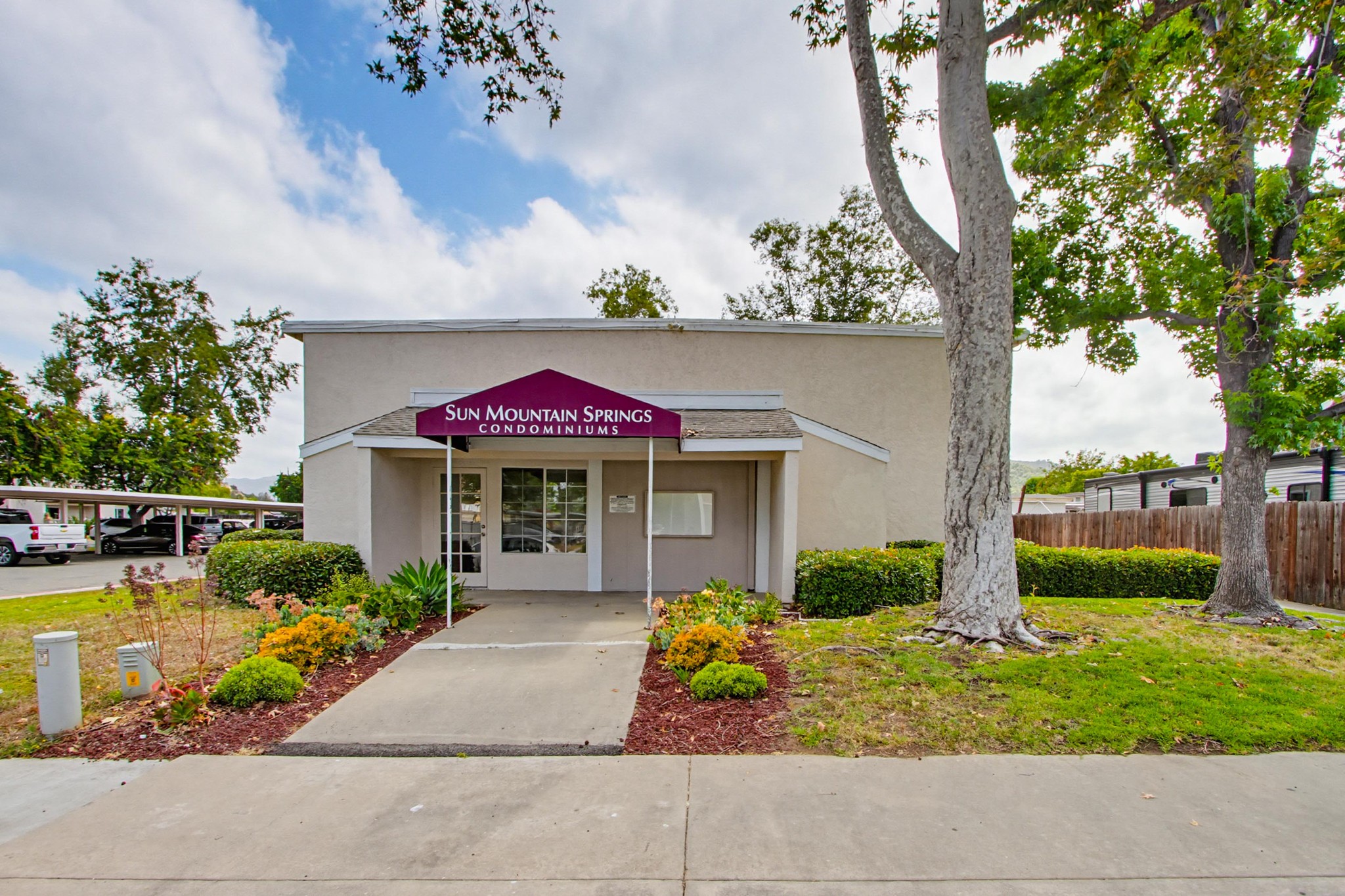 Virtual tour photo 40 of 42 for 512 Sandalwood Pl