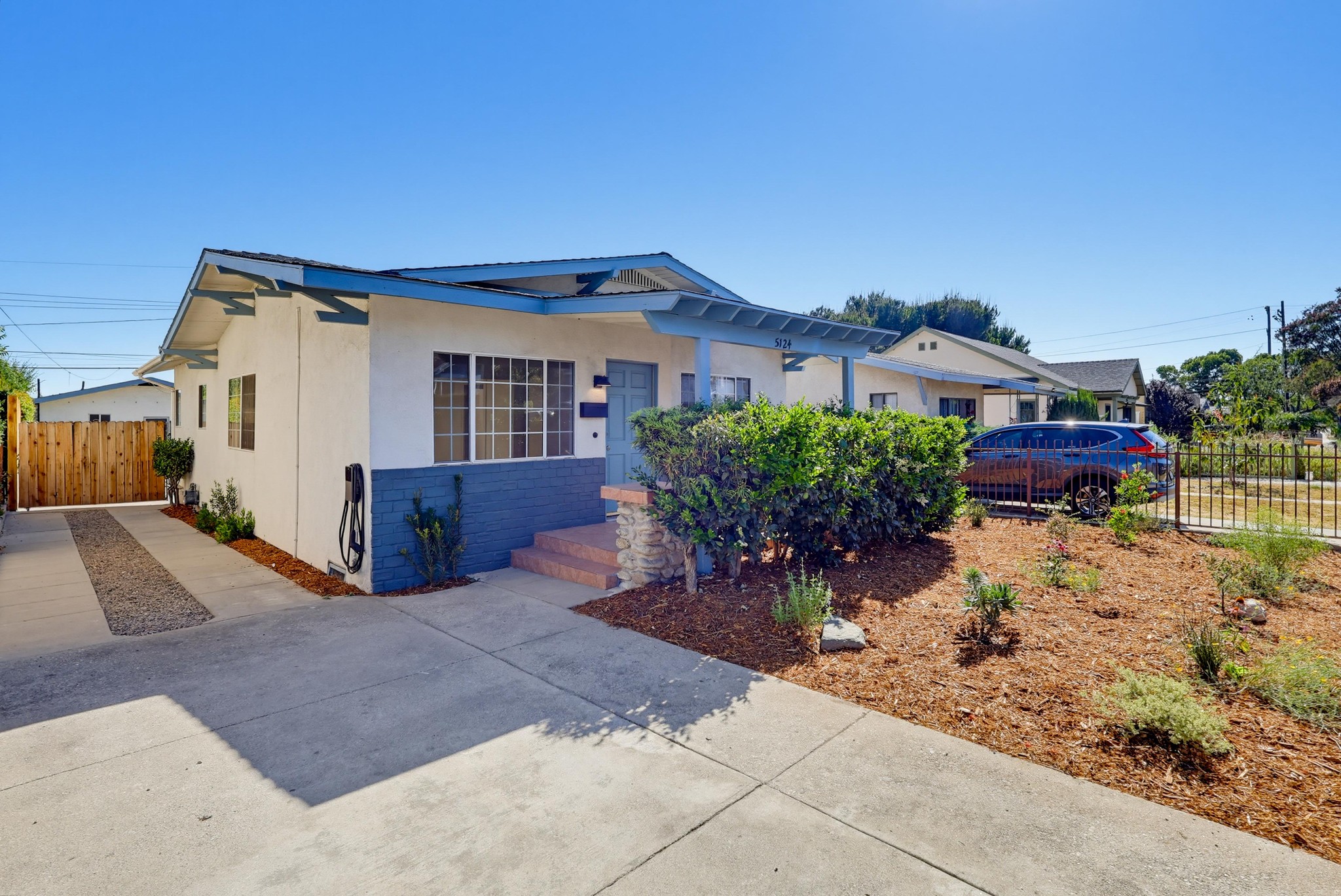 Virtual tour photo 5 of 93 for 5124 Range View Ave