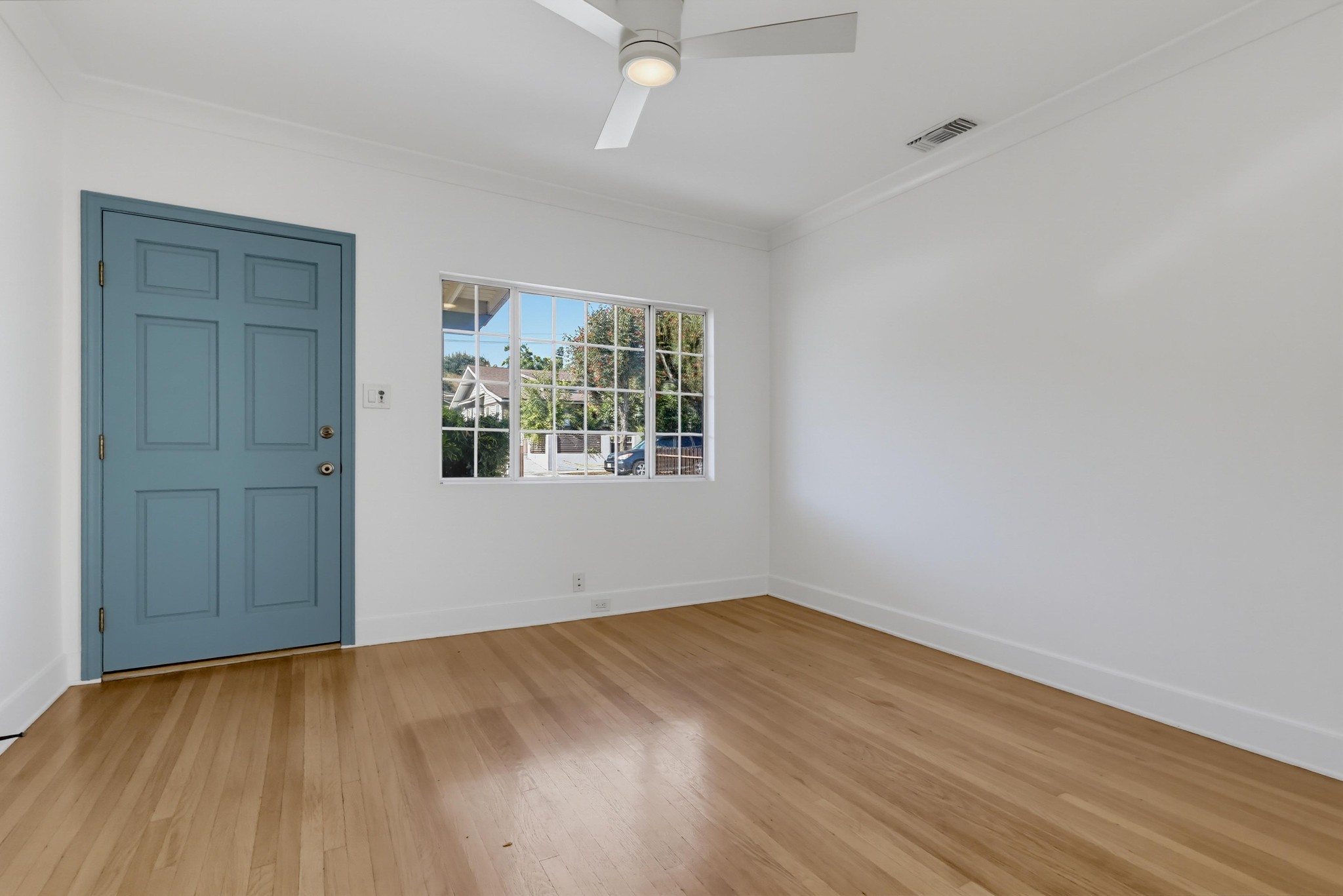 Virtual tour photo 18 of 93 for 5124 Range View Ave