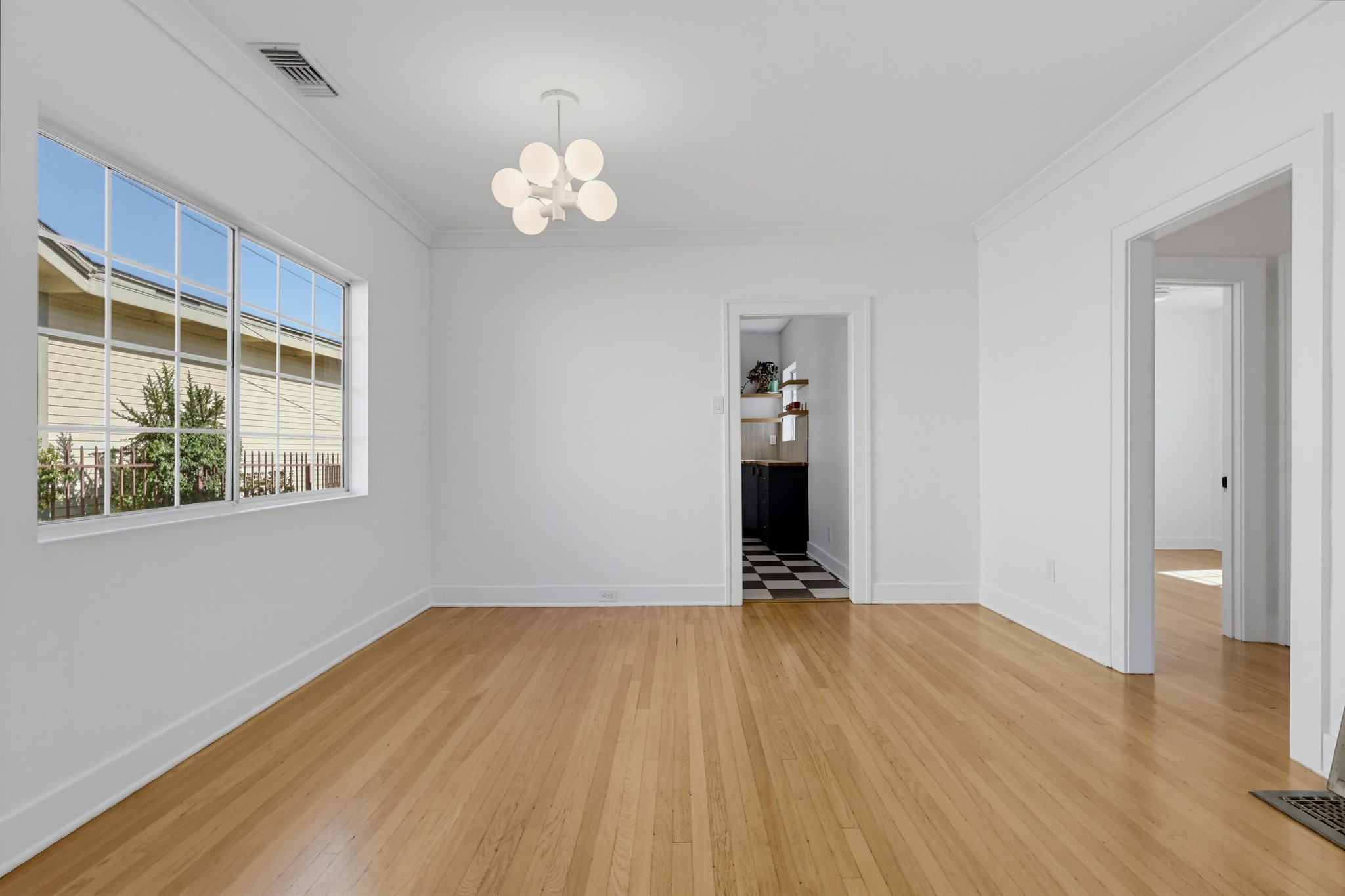 Virtual tour photo 19 of 93 for 5124 Range View Ave