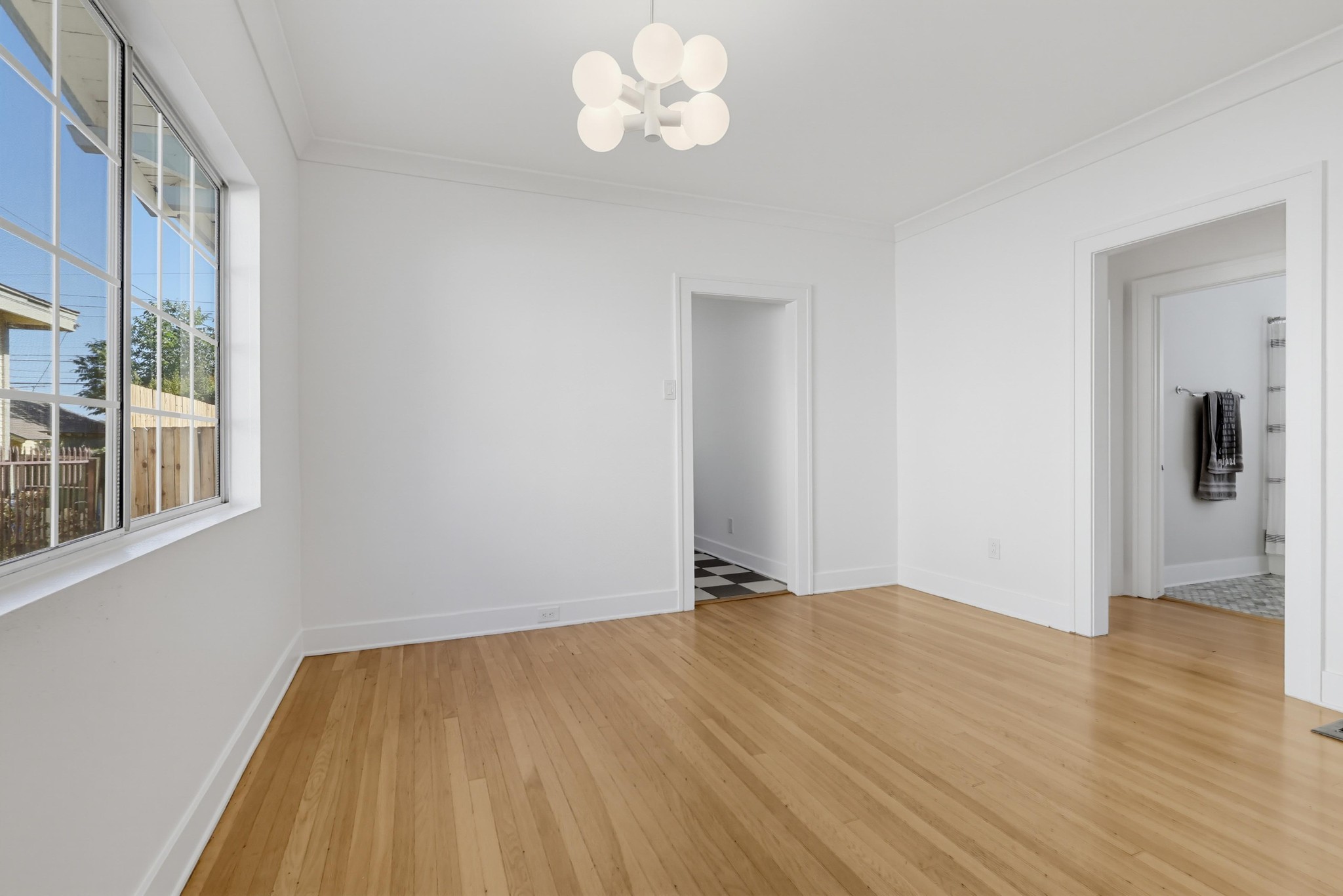 Virtual tour photo 21 of 93 for 5124 Range View Ave