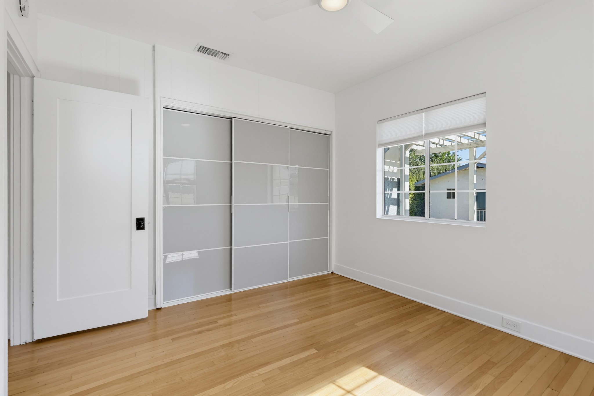 Virtual tour photo 50 of 93 for 5124 Range View Ave