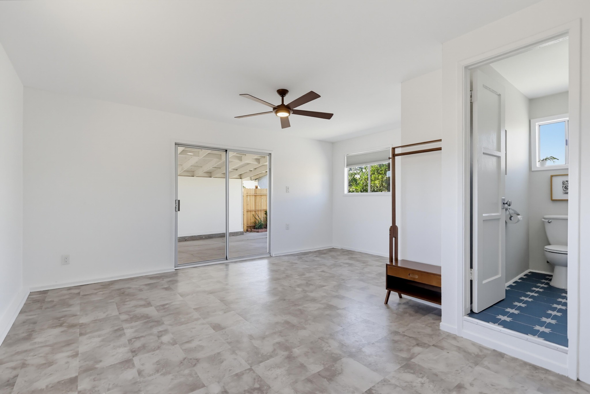 Virtual tour photo 84 of 93 for 5124 Range View Ave