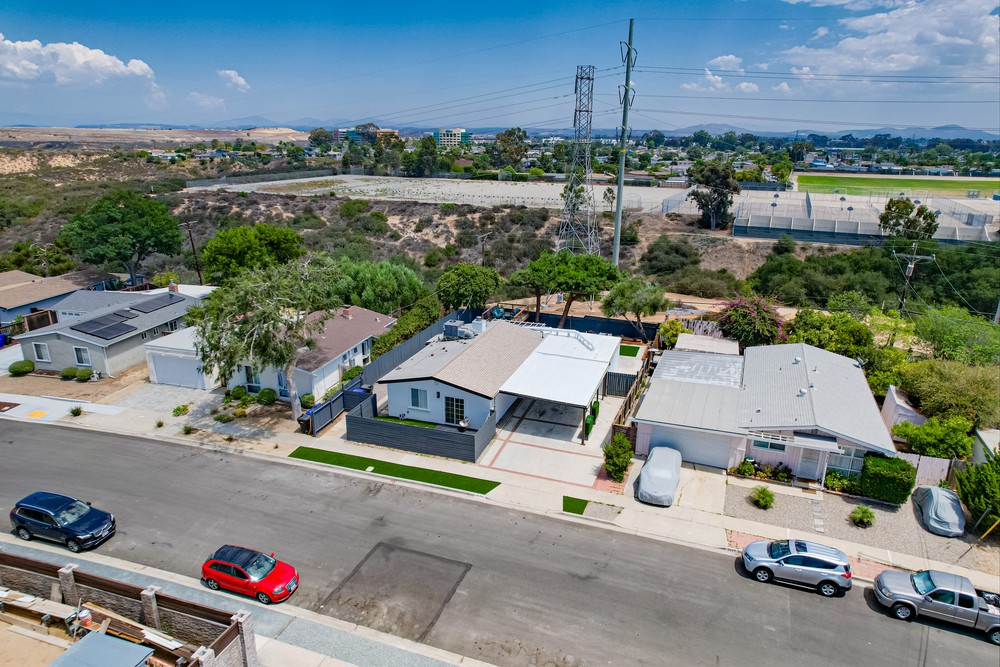 Virtual tour photo 1 of 52 for 5125 Dawne St