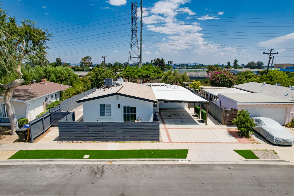 Virtual tour photo 5 of 52 for 5125 Dawne St
