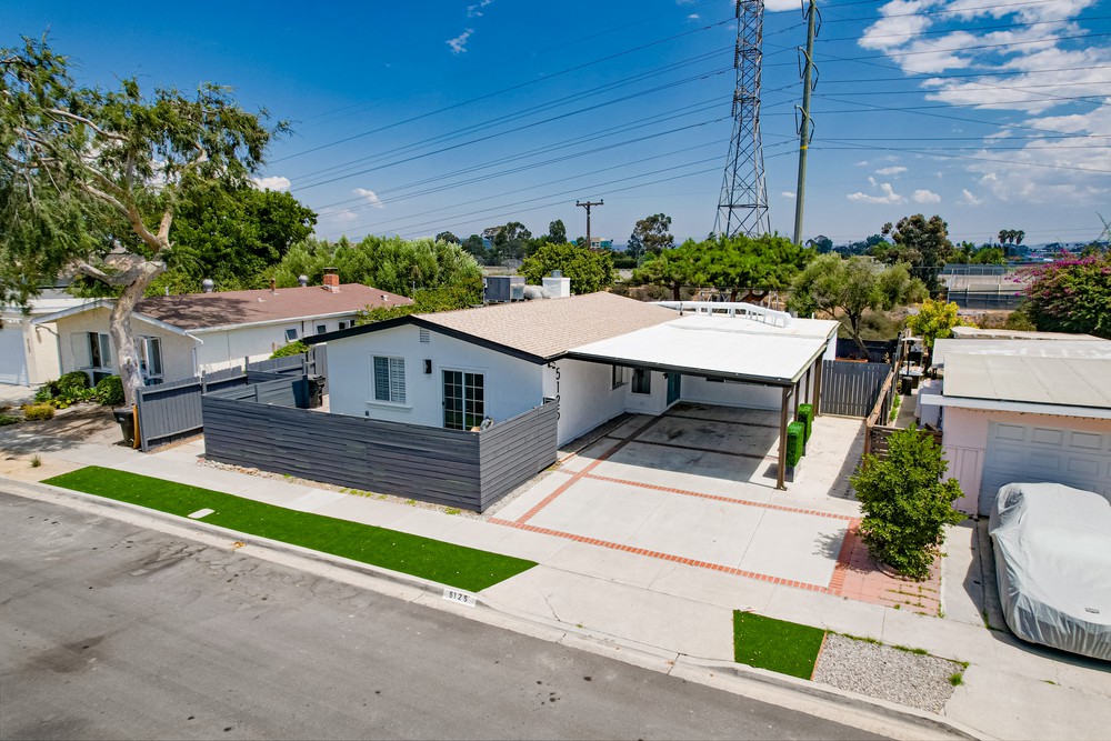 Virtual tour photo 9 of 52 for 5125 Dawne St