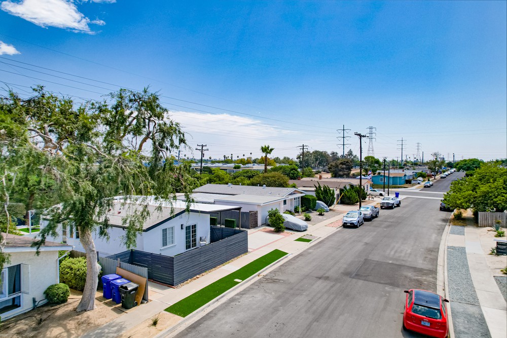 Virtual tour photo 13 of 52 for 5125 Dawne St