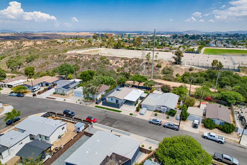 Virtual tour photo 14 of 52 for 5125 Dawne St