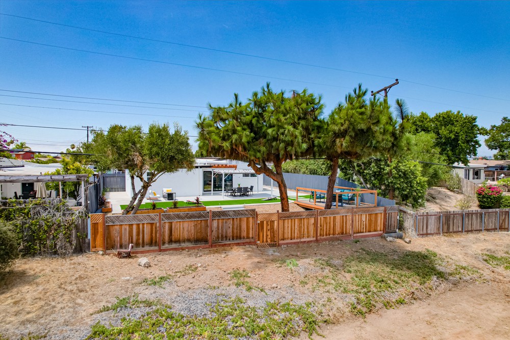 Virtual tour photo 31 of 52 for 5125 Dawne St