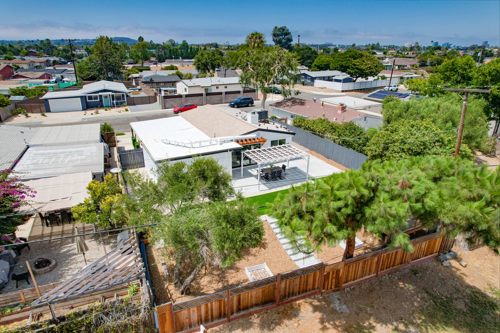 Virtual tour photo 32 of 52 for 5125 Dawne St