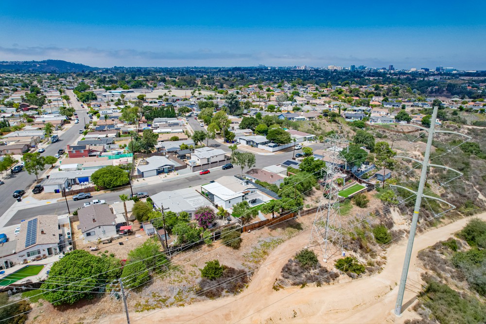 Virtual tour photo 41 of 52 for 5125 Dawne St