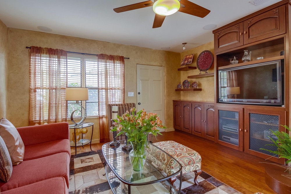 Virtual tour photo 4 of 48 for 5126 Bayard St