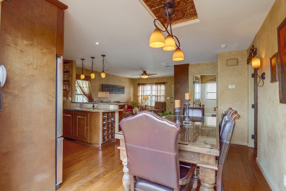 Virtual tour photo 10 of 48 for 5126 Bayard St