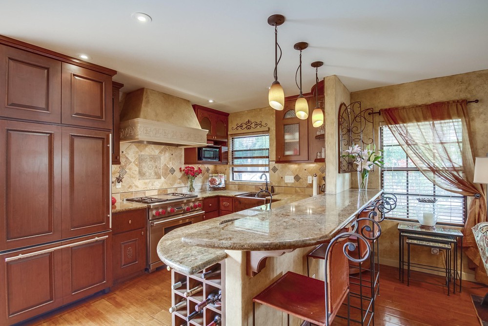 Virtual tour photo 11 of 48 for 5126 Bayard St