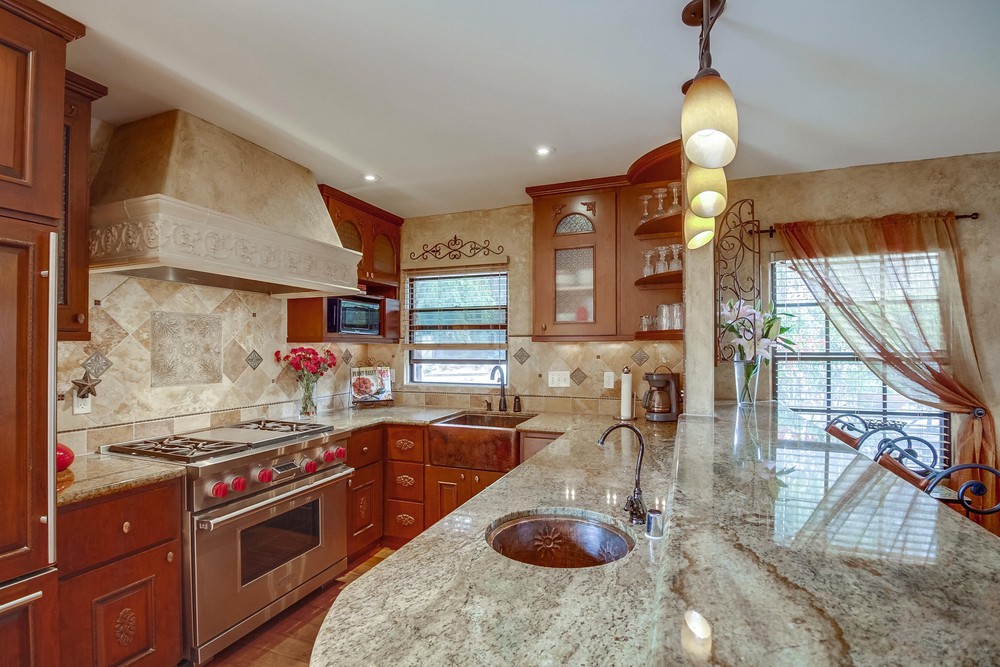 Virtual tour photo 12 of 48 for 5126 Bayard St