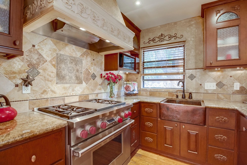 Virtual tour photo 15 of 48 for 5126 Bayard St