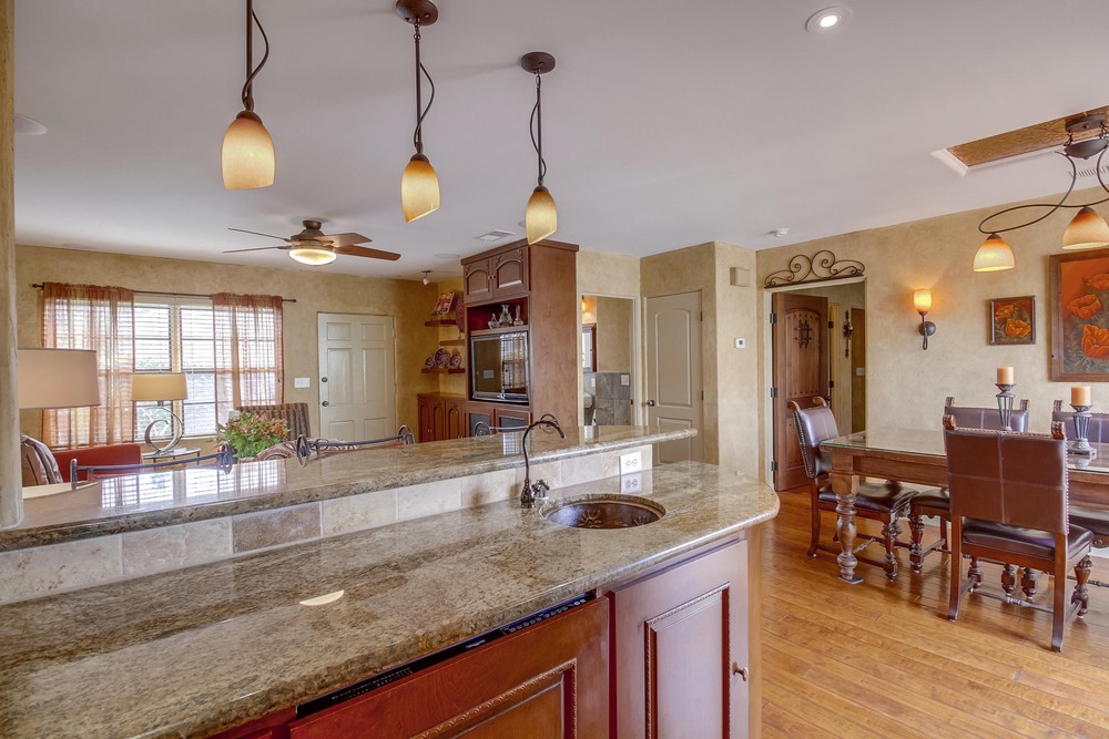 Virtual tour photo 19 of 48 for 5126 Bayard St