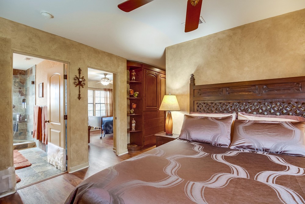 Virtual tour photo 22 of 48 for 5126 Bayard St