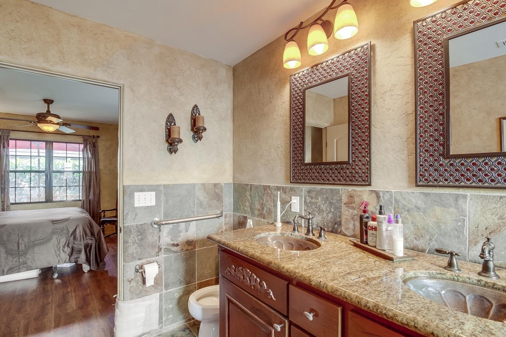 Virtual tour photo 24 of 48 for 5126 Bayard St