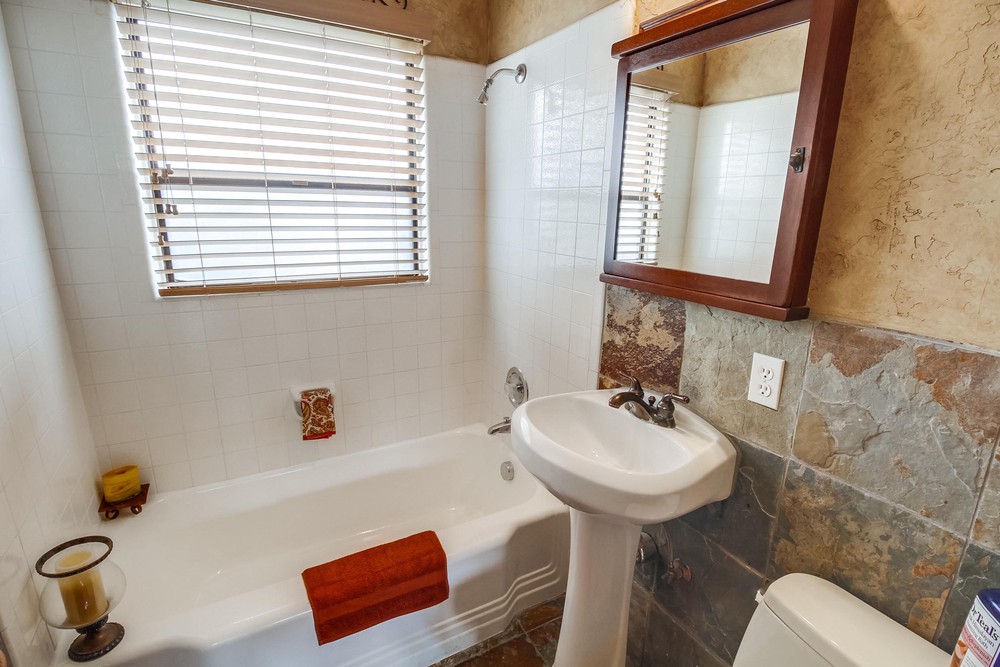 Virtual tour photo 28 of 48 for 5126 Bayard St