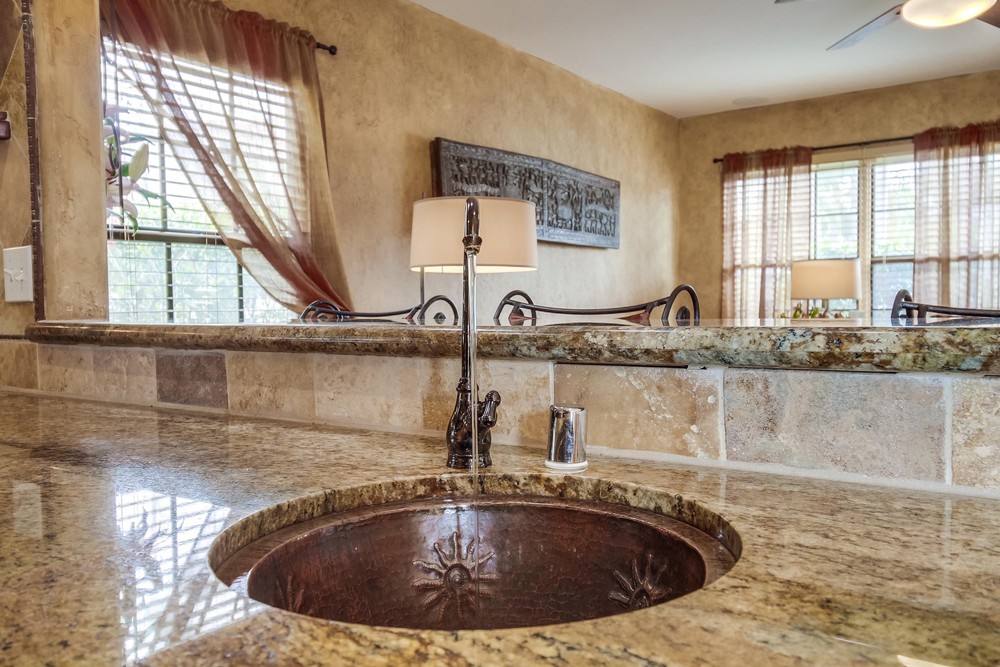 Virtual tour photo 31 of 48 for 5126 Bayard St