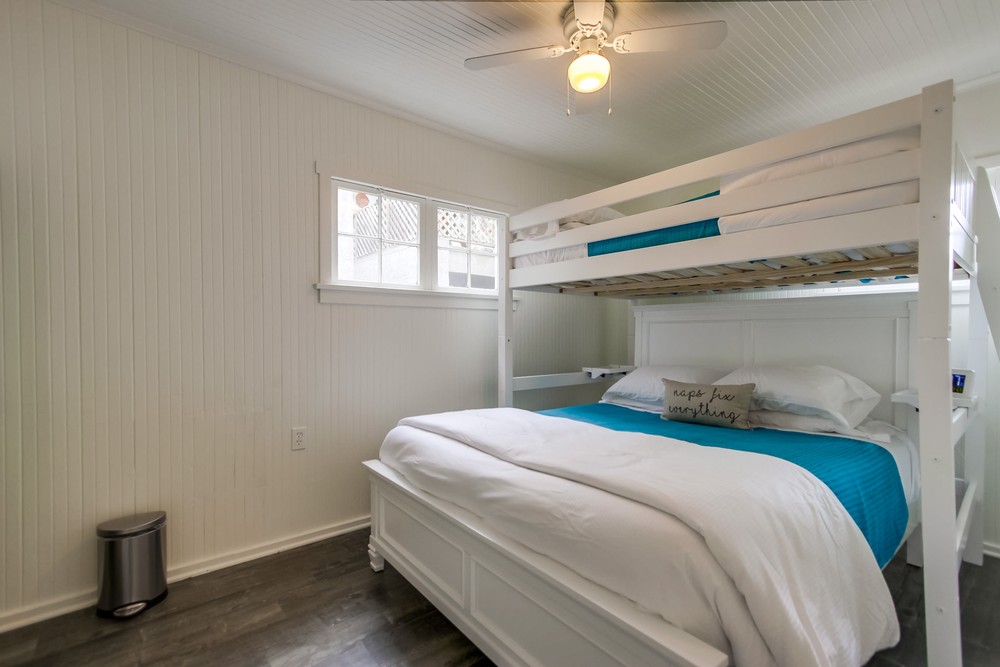 Virtual tour photo 29 of 61 for Beach Daze