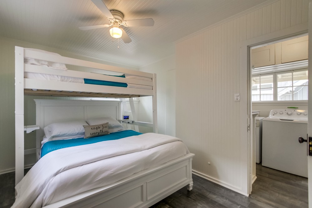 Virtual tour photo 30 of 61 for Beach Daze