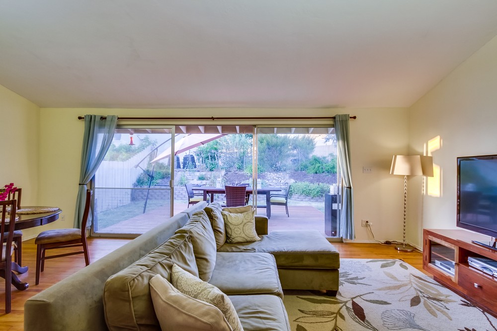 Virtual tour photo 12 of 52 for 5128 Manhasset Drive