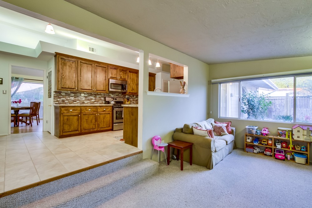 Virtual tour photo 25 of 52 for 5128 Manhasset Drive