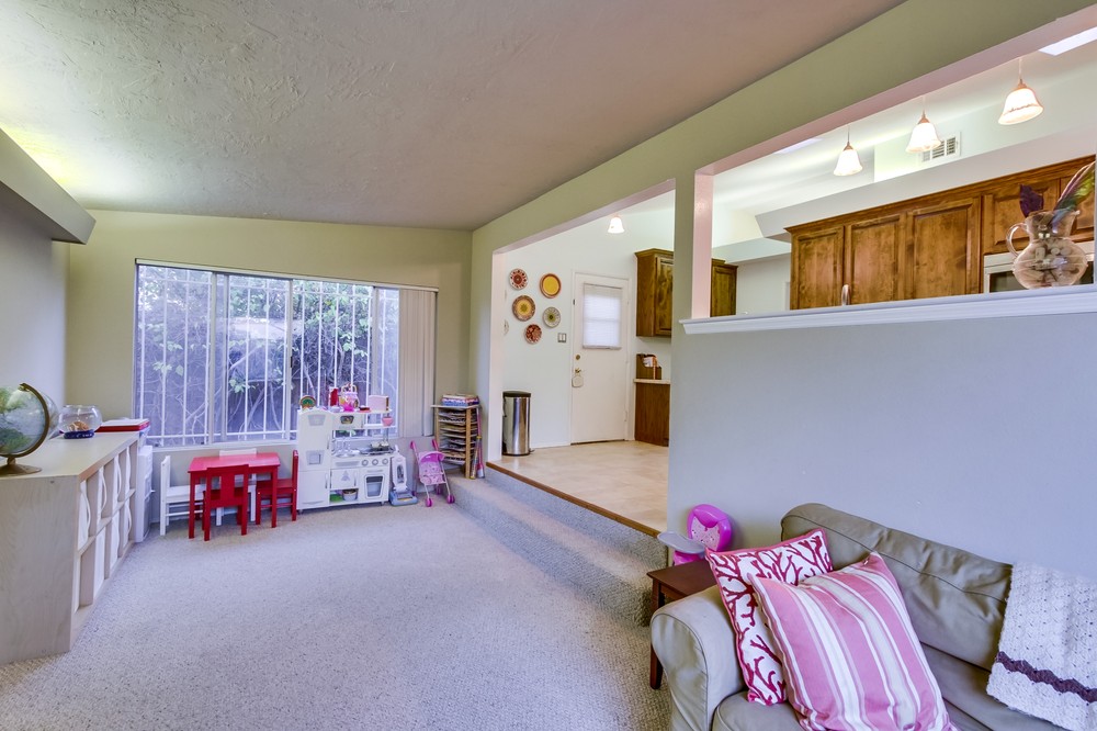 Virtual tour photo 26 of 52 for 5128 Manhasset Drive
